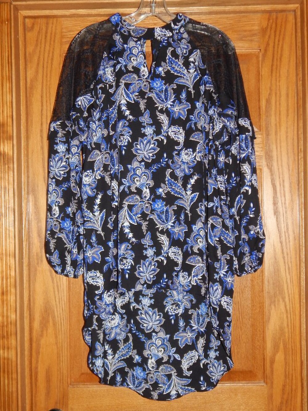 Cato Womens Size 14/16W Tunic Top Blue Black Floral Print High-Low Lace Shoulder